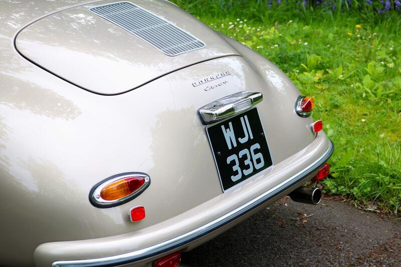 PORSCHE 356