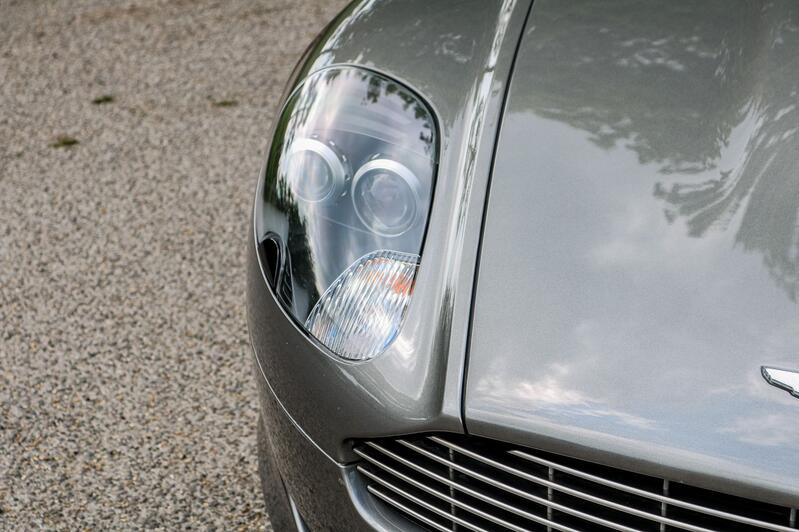 ASTON MARTIN DB9