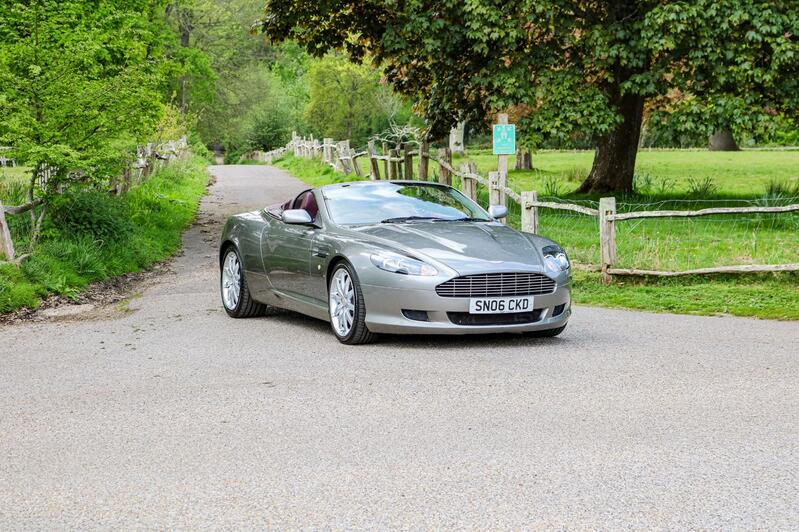 ASTON MARTIN DB9