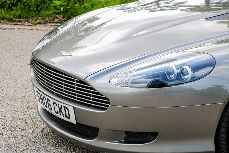 ASTON MARTIN DB9