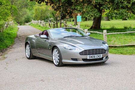 ASTON MARTIN DB9 VOLANTE